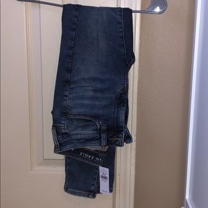 Size 2 American Eagle Jeans